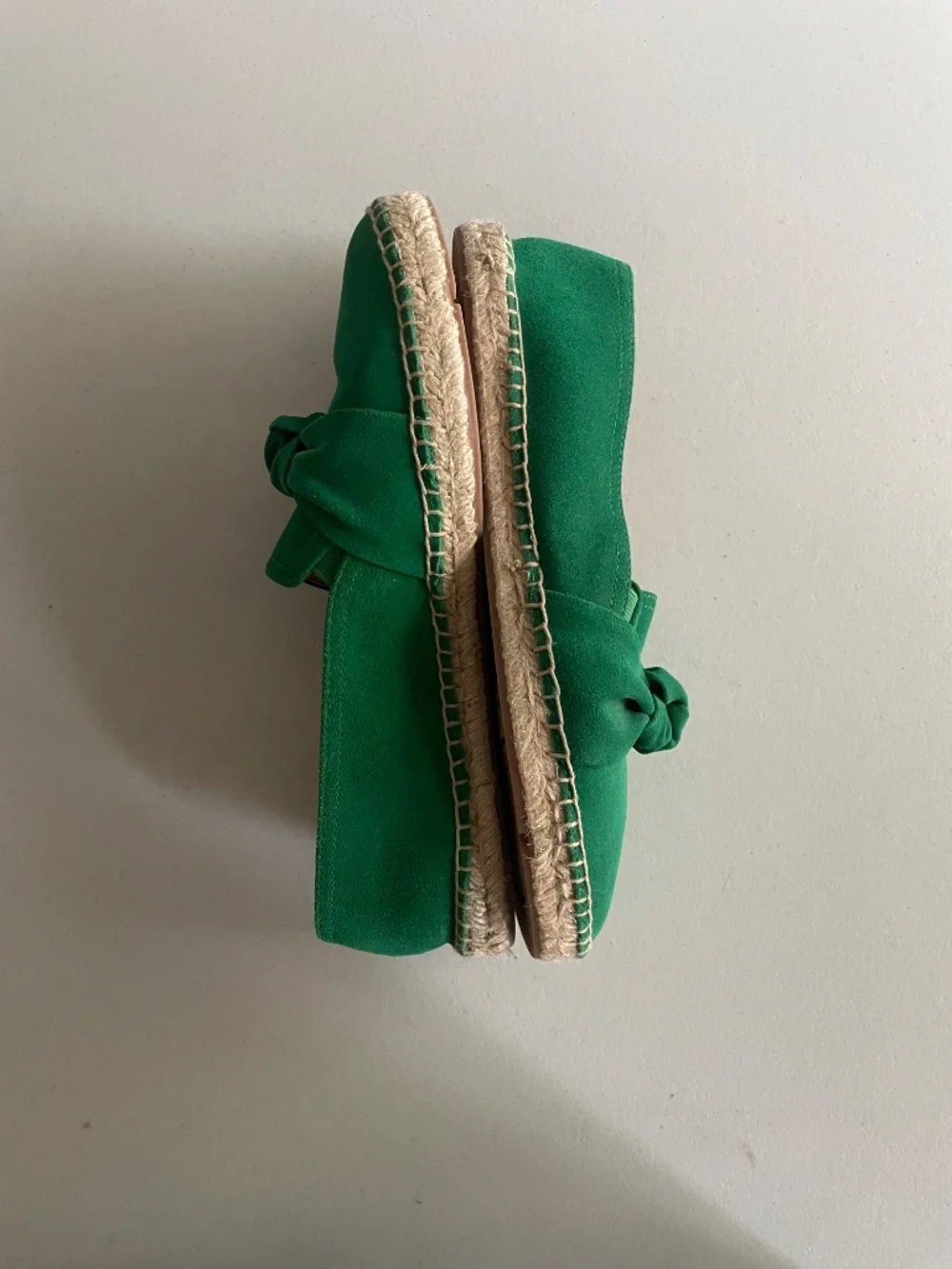 Talbots Izzy Knot Suede Espadrille Green Flats NWOB, size 8.5